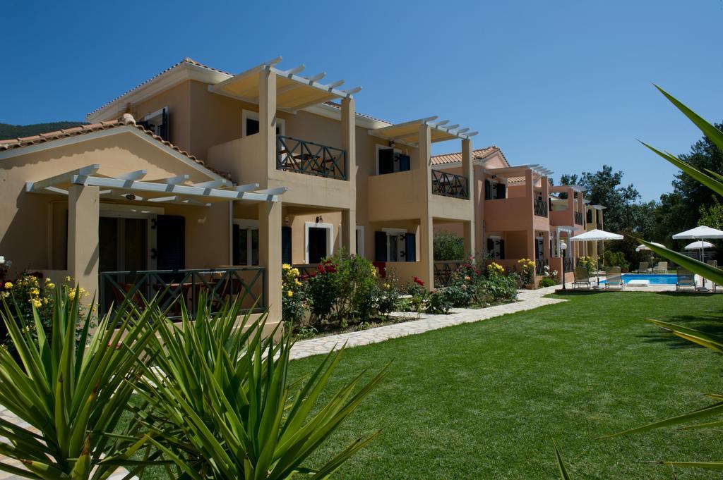 Heliotropia Houses Vassiliki Esterno foto