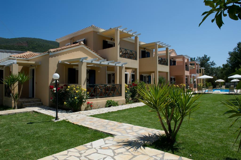 Heliotropia Houses Vassiliki Esterno foto