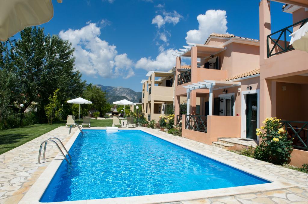 Heliotropia Houses Vassiliki Esterno foto